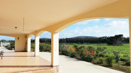 Villa Baratz - Large, modern villa nr Alghero, Sardinia. 4 bed; 3 bath; stunning location; 4 hectare