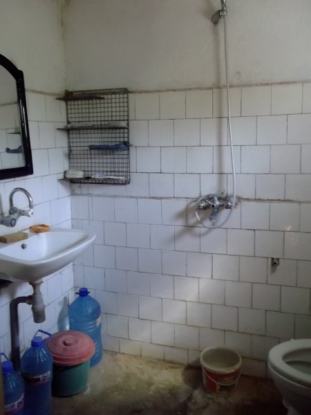 Spacious country house with nice garden located in a quiet village in Bulgaria