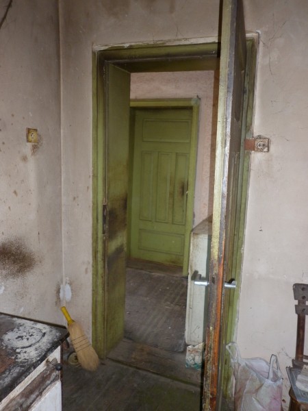 Old country house with garden, nice views and quiet location just 100 meters away from river