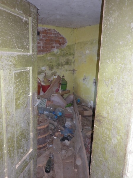 Old country house with garden, nice views and quiet location just 100 meters away from river