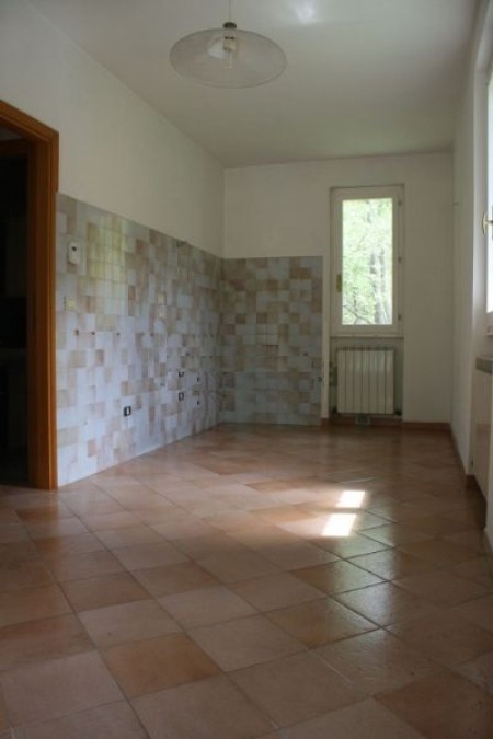 Charming 3 Bed House For Sale in Crespino del Lamone (Tuscany), Garden & Stream