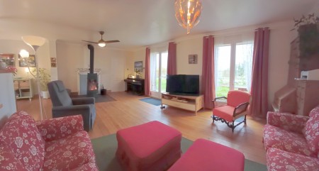 Turnkey House with Guest House in Rural Setting