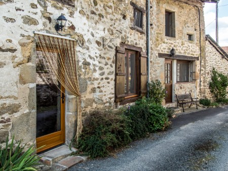 Renovated farmhouse - B&B and Gite