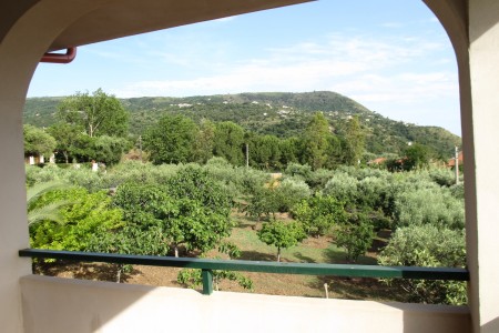 1st Floor, 2 Bed Apartment with Pool and Spectacular Mountain, Coastline and Sea Views