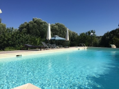 Magical Villa with Pool, Casa Christina Ostuni