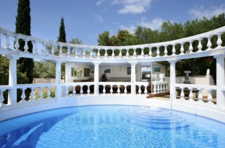 Stunning Hilltop Villa with Pool and Guest Gite
