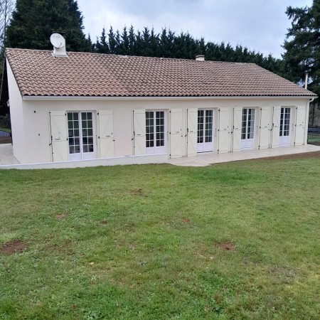 Delightful Detached Bungalow with Lovely Garden