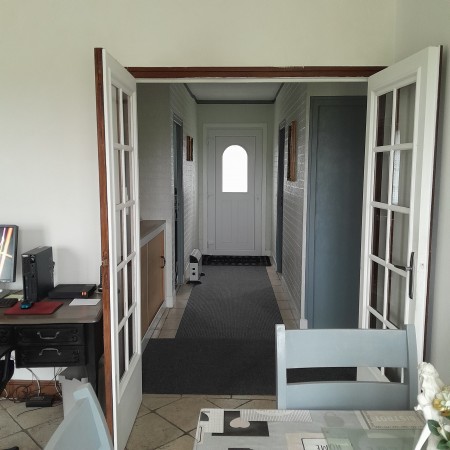 Delightful Detached Bungalow with Lovely Garden