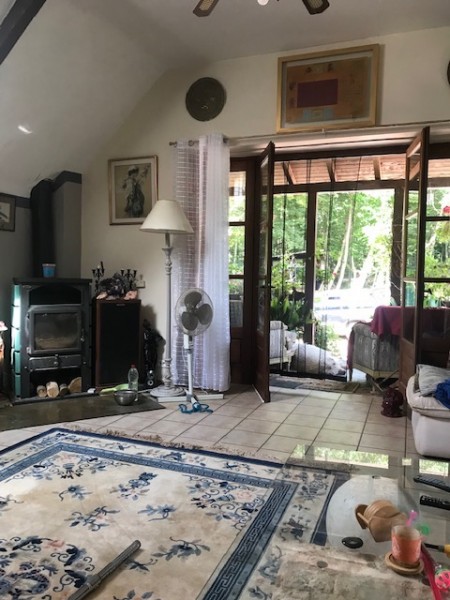 Renovated Farmhouse with Equestrian Facilities & Airbnb / Chambres D'hotes Potential. Private Countr