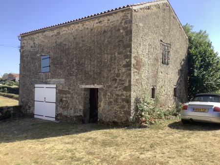 Fine Stone House Set in an Elevated Position