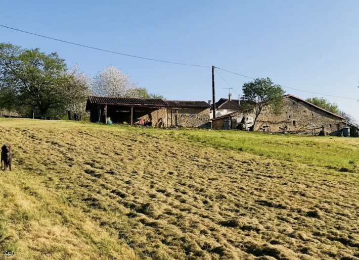 Countryside Longere with Outbuildings