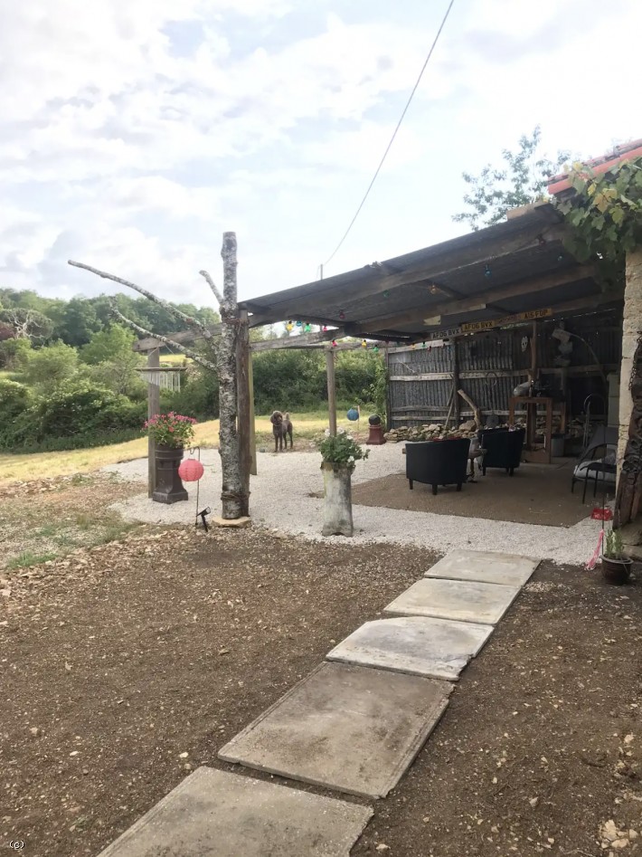 Countryside Longere with Outbuildings