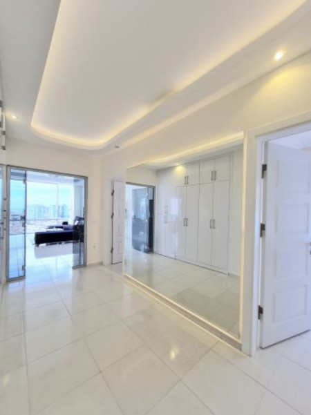 Luxurious Two Bedroom Apartment