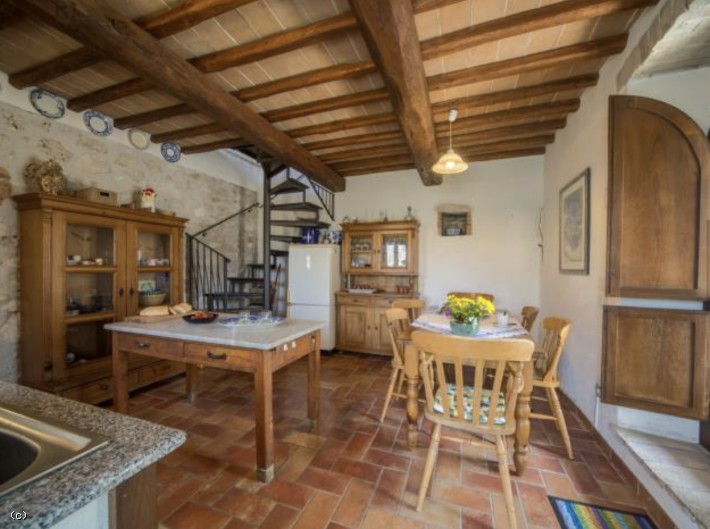 Detached Countryside Villa For Sale
