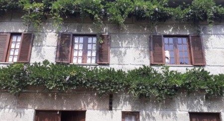 Farmhouse with Panoramic Views