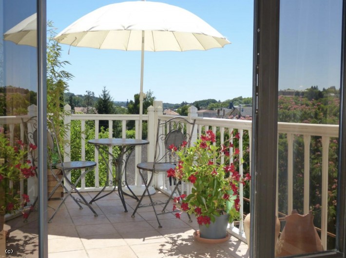 Four Holiday Rentals in Great Location