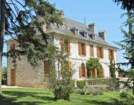 Historic Chateau with cottage and equine facilities