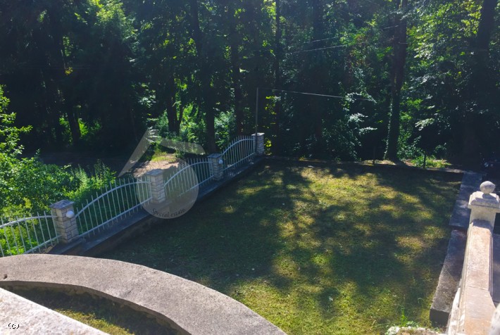 Charming Forest Villa In The Village Of Bulgaria