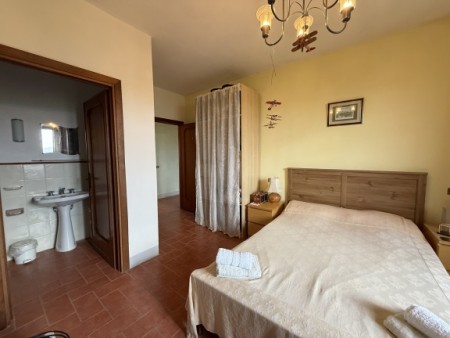 Turnkey Restored Tuscan Farmhouse Ideal for B&B