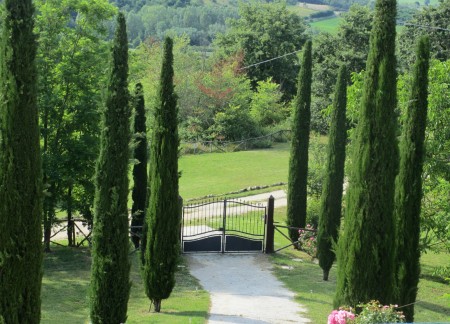 Turnkey Restored Tuscan Farmhouse Ideal for B&B